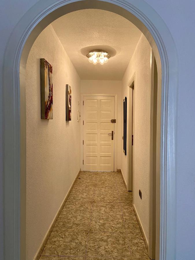 Victoria Court Modern 1 Bed Apartment Лос Кристианос Екстериор снимка