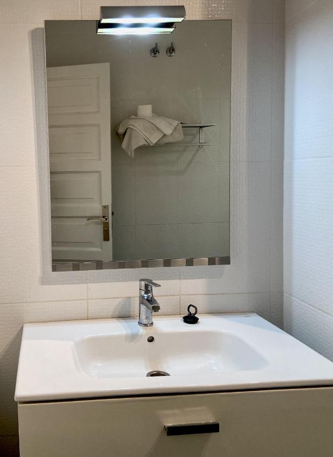 Victoria Court Modern 1 Bed Apartment Лос Кристианос Екстериор снимка